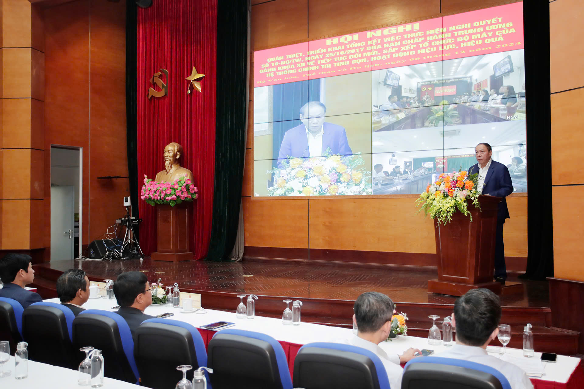 Bộ trưởng Nguyễn Văn Hùng: "Sắp xếp, tinh gọn để chúng ta lớn hơn, mạnh hơn, tự tin bước vào công việc ở trong kỷ nguyên mới, kỷ nguyên vươn mình của dân tộc" - Ảnh 4.